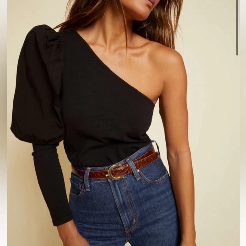 Nation | Evereve New Zahira One shoulder tee Women’s size L jet black